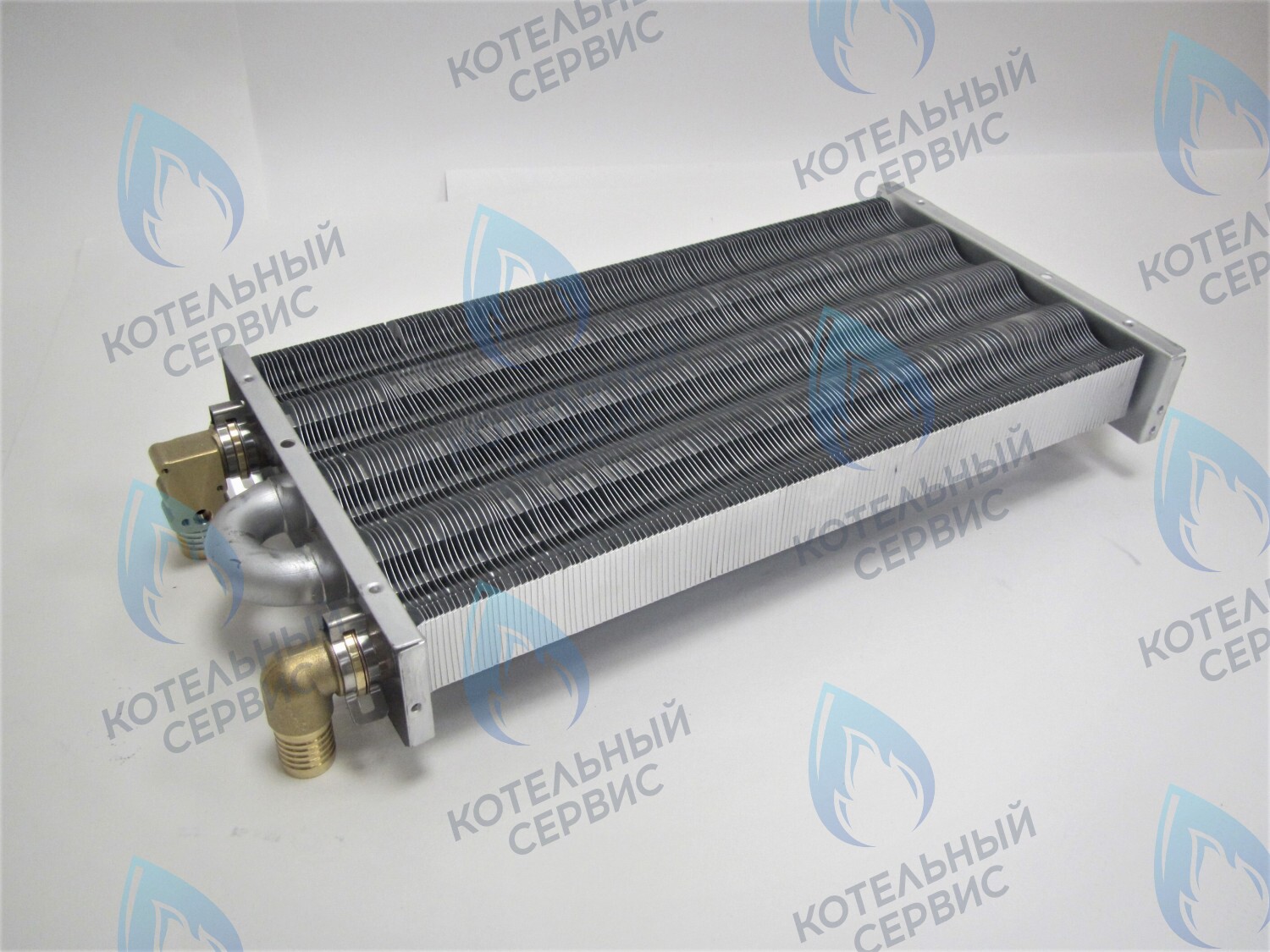 EM021-348-Фитинг-Комп Теплообменник отопления с фитингами (348 мм) 147 FIN (350MSC) DAEWOO в Барнауле