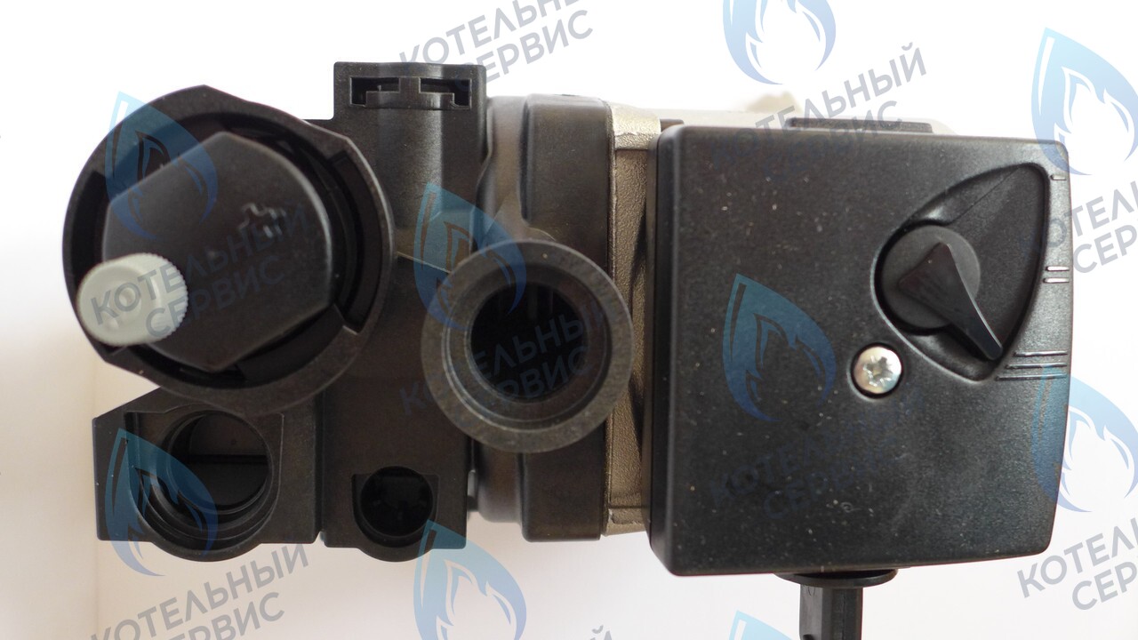 39818450 Насос циркуляционный GRUNDFOS 15-50  (39404220) FERROLI (может стоять насос WILO!) в Барнауле