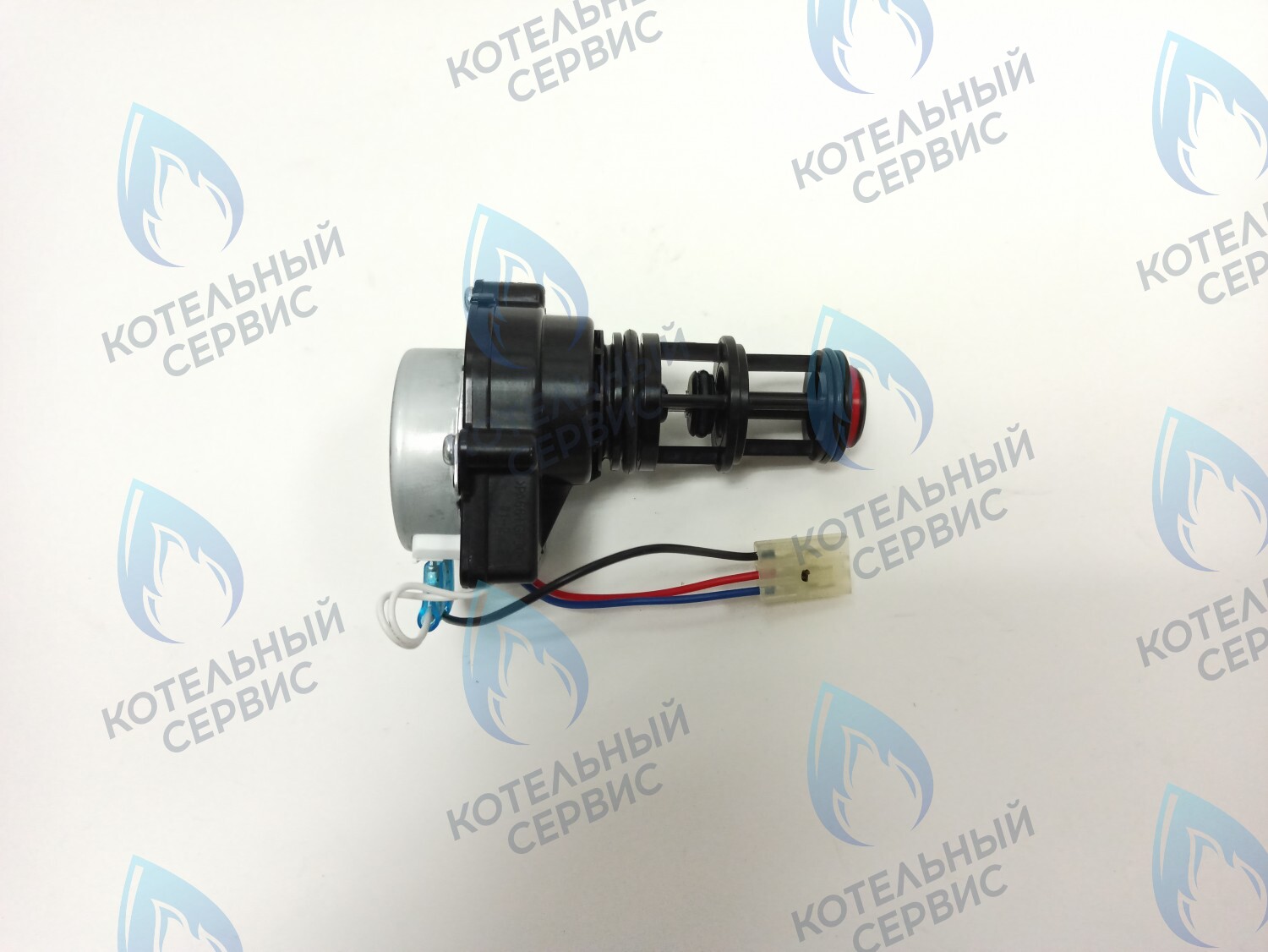 30013136A Трехходовой клапан Navien Deluxe C/E 13-40k в Барнауле