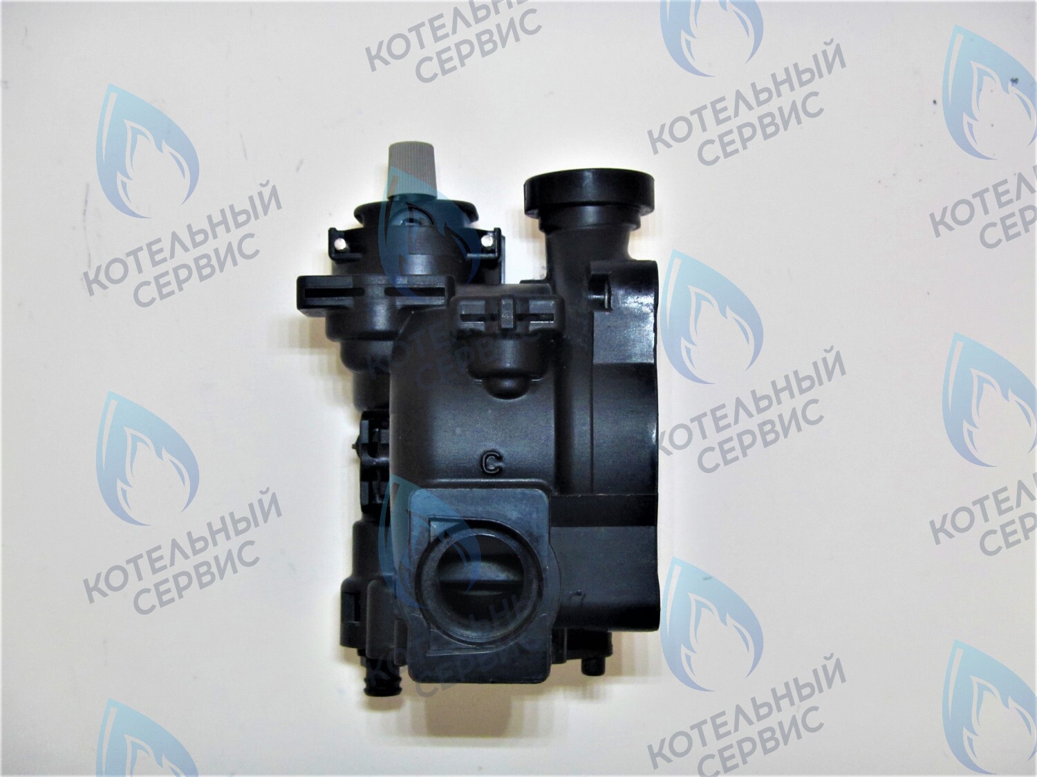 PMF01CW Улитка циркуляционного насоса (отверстие сзади, одно справа сбоку) FERROLI ARENA, DIVA под насос WILO (W21CW) в Барнауле