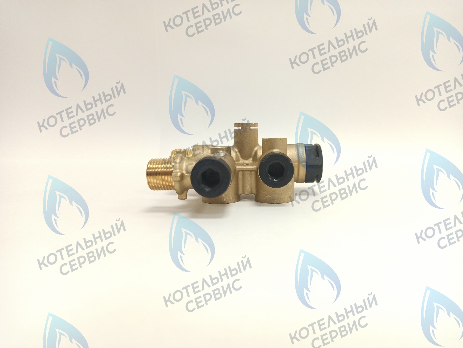 GGT016 Трехходовой клапан Viessmann Vitopend A1JB (7856970) в Барнауле