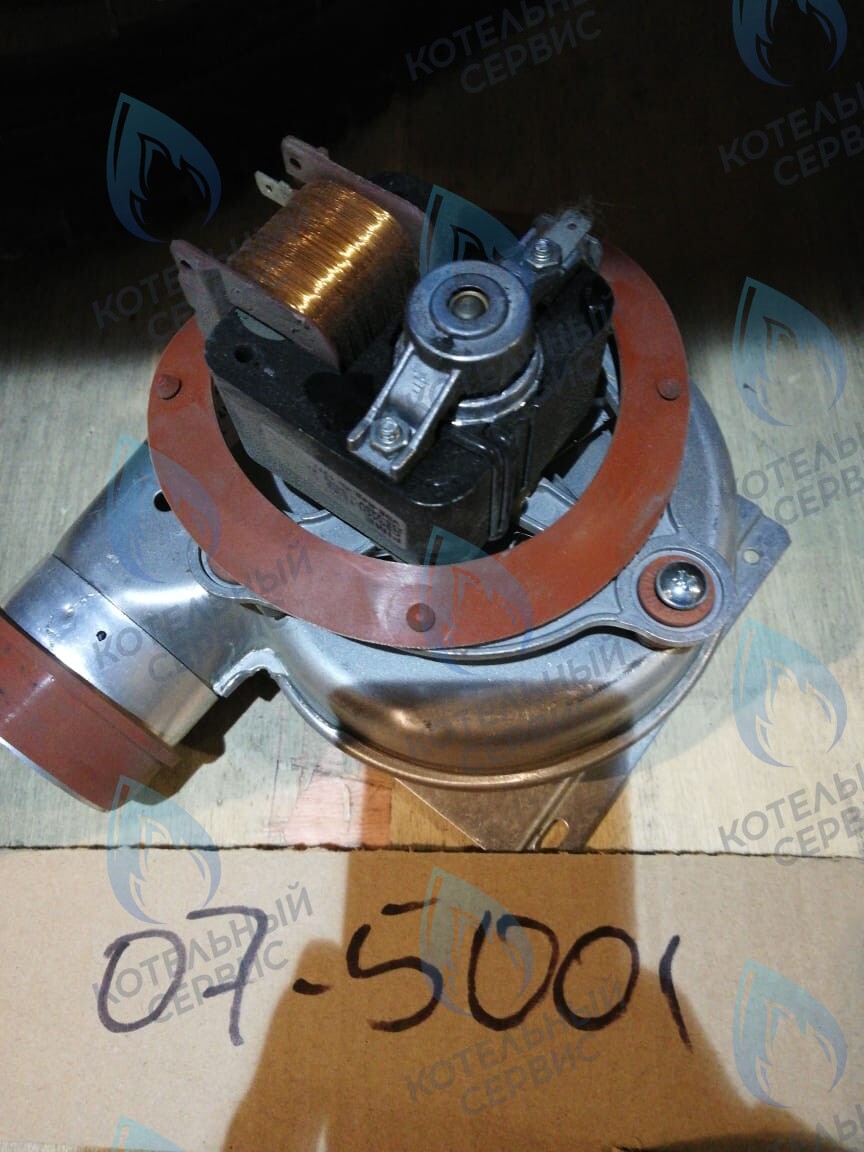 07-5001 Вентилятор для котлов 24 кВт Polykraft Alpine Light с красными патрубками отбора (47W) в Барнауле